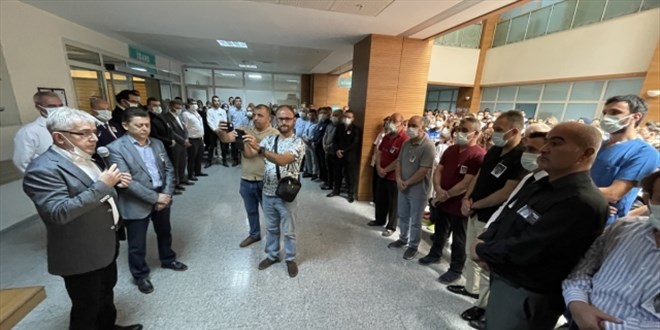 Silahlı saldırıda ölen doktor, Karabük'teki eski çalıştığı hastanede anıldı