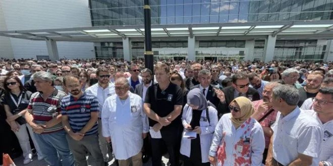 Hekimler huzursuz: Ölüm tehdidi altında hasta bakmak istemiyoruz