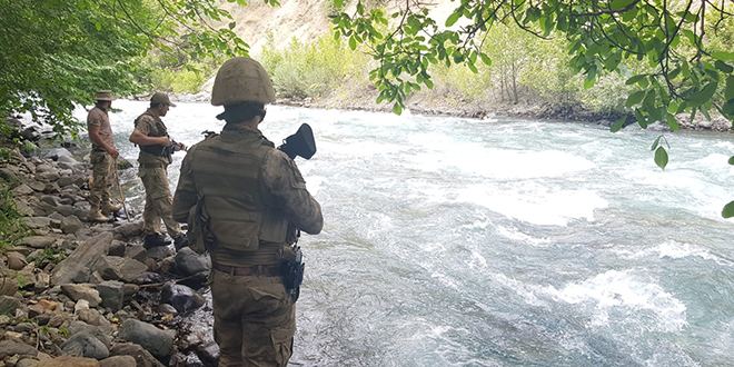 Müküs Çayı'na düşen hemşireyi arama çalışmaları 28'inci gününde
