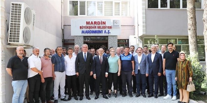 Mardin Büyükşehir Belediyesi işçi maaşlarına 2 bin lira zam yaptı