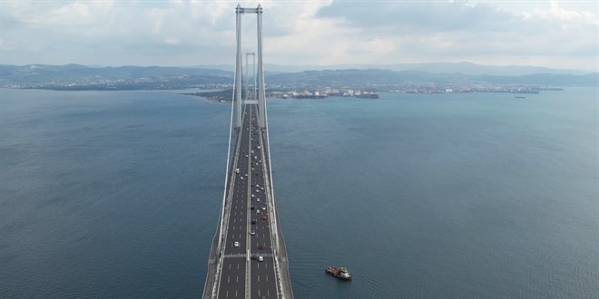 Osmangazi Köprüsü'nde araç geçiş rekoru