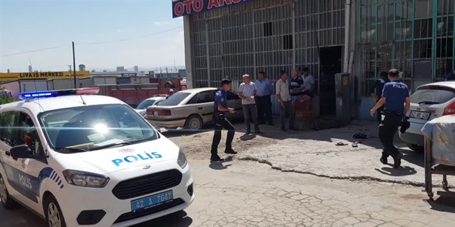 Konya'da arkadan yanllkla vurduu ne srlen zanl gzaltna alnd