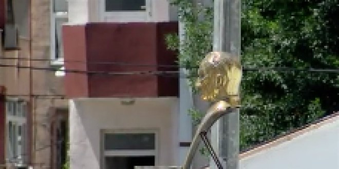 Bağcılar'da Atatürk büstüne saldırıyla ilgili 4 şüpheli yakalandı