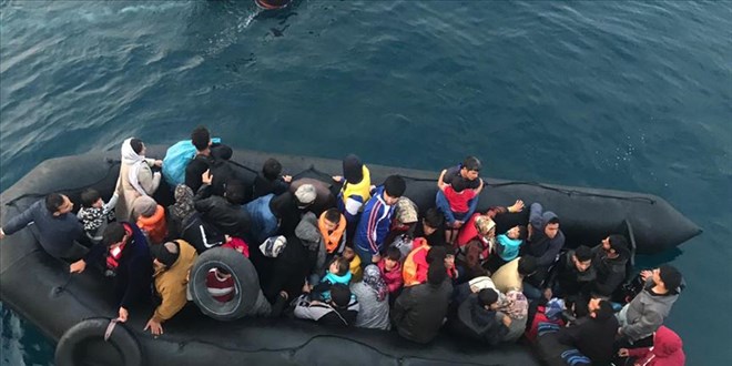 Muğla'da 15 düzensiz göçmen kurtarıldı