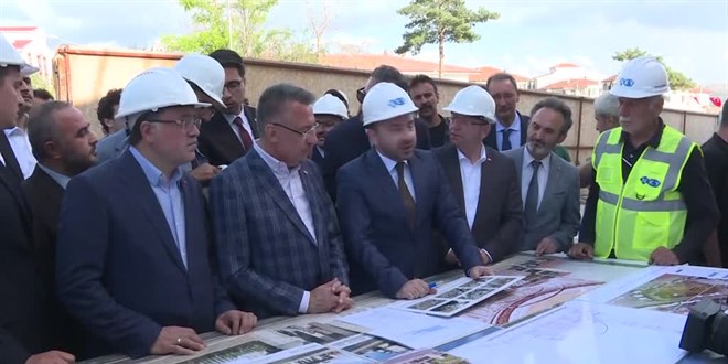 Cumhurbaşkanı Yardımcısı Oktay ve Bakan Kasapoğlu Yozgat'ta ziyaretlerde bulundu