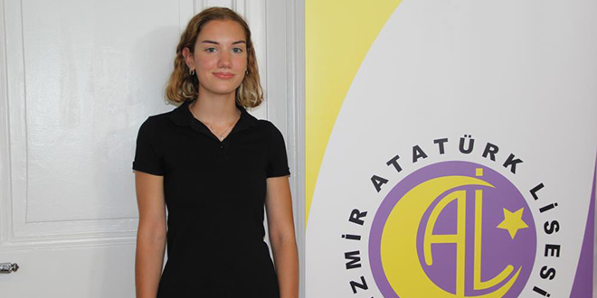 YKS'de AYT eşit ağırlık birincisi Selin: Birinciliği beklemiyordum