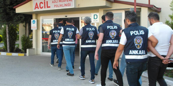 FETÖ'nün kamu mahrem yapılanmasına operasyon: 13'ü görevde 22 gözaltı