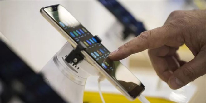 İkinci el, çekmecedeki telefonları bekliyor