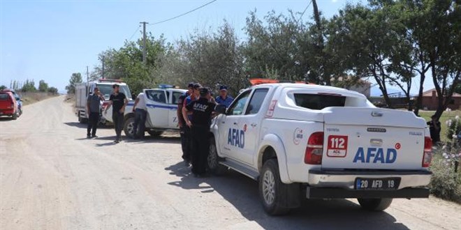 Denizli'de cesetleri bulunan çocukların cenazeleri toprağa verildi