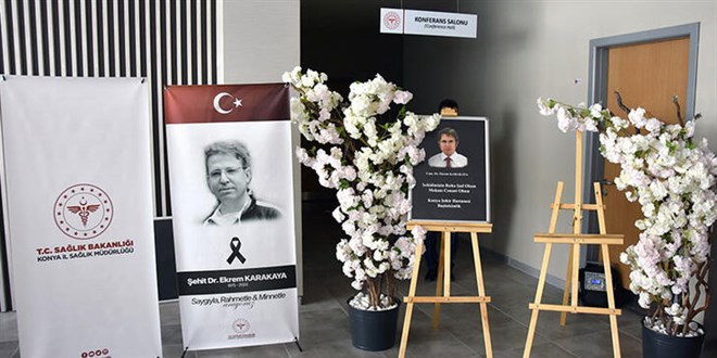 Silahlı saldırıda ölen Dr. Karakaya'ya 'şehit' unvanı verildi