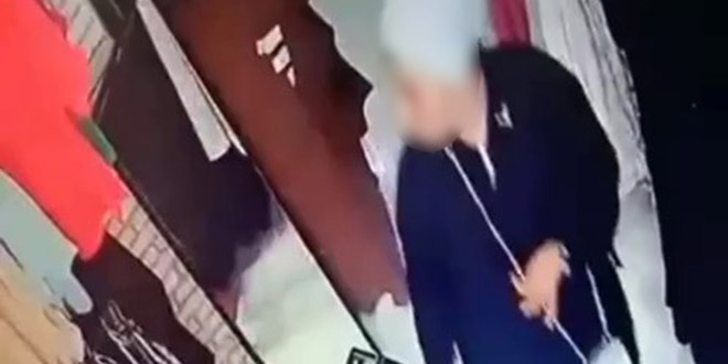 Denemek için giydiği kıyafeti 'ATM'ye gidiyorum' diyerek çaldı