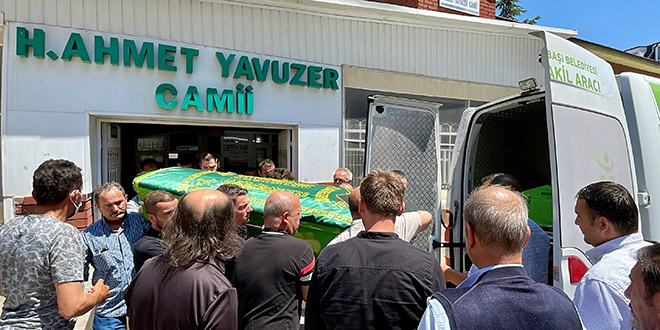 Tatil için memleketine gelen hemşire kazada hayatını kaybetti