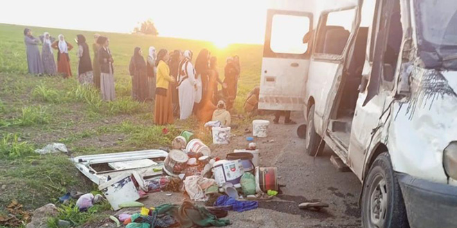 Tarım işçilerini taşıyan araç kaza yaptı: 2 ölü, 17 yaralı