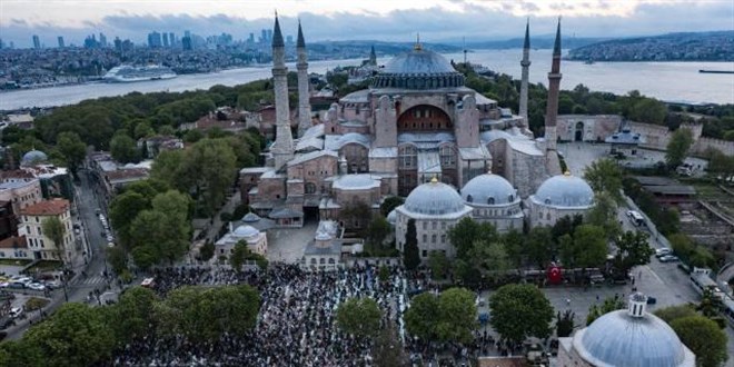 Ayasofya 6,5 milyonu aşkın ziyaretçiyi ağırladı