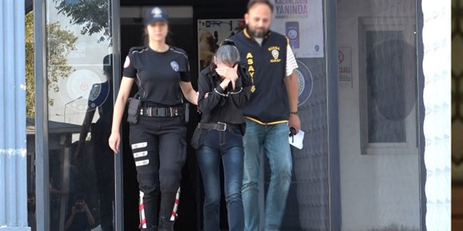Yeğenini çöp evde kilitli tutan teyze tutuklandı