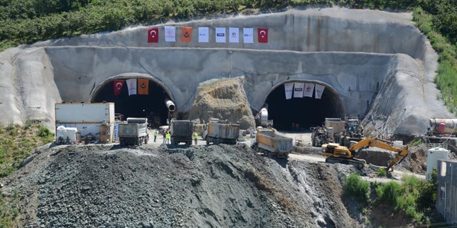 6,2 milyar TL'lik yol projesinin tünelinde ışık göründü