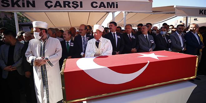 Fırat Kalkanı harekat bölgesi şehitlerine veda edildi