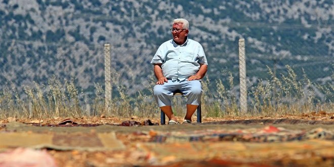 Tarlalarda milyonluk 'organik halı' nöbeti