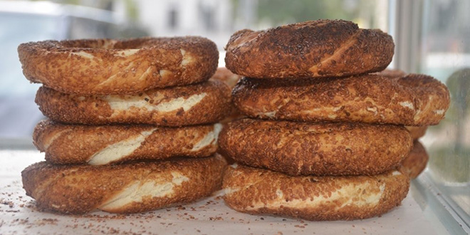 O ilde ekmek, çay, simit ve poğaçaya ikinci zam geldi