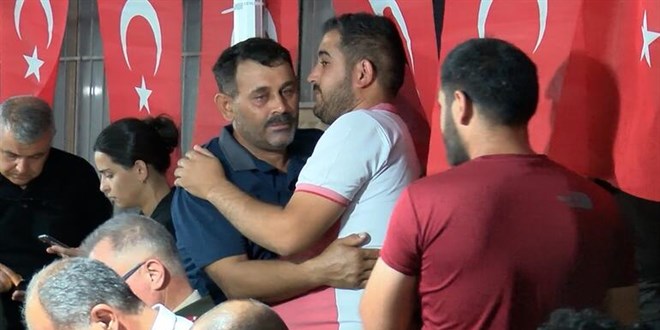 Otomobil ald��� o�luna s�rpriz yapacakt�, �ehit haberi geldi