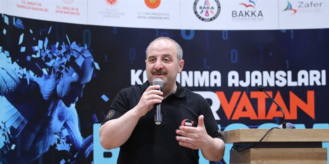 Bakan Varank'tan CHP'li Özgür Özel'e 'dayı' göndermesi