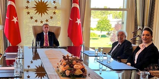 Erdoğan, Osmanlı padişahı II. Abdülhamid'in torunlarıyla görüştü