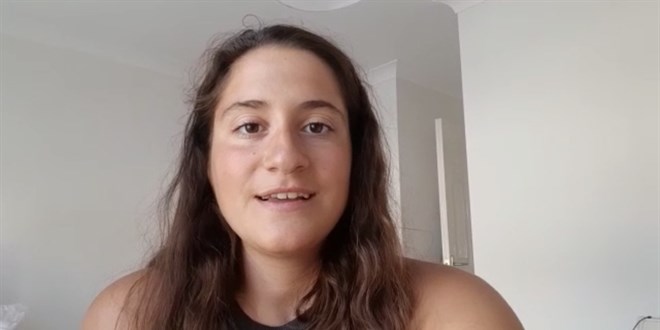 Manş Denizi'ni yüzerek geçen Aysu Türkoğlu, zorlu 16 saati anlattı