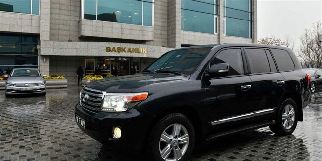 Melih G�k�ek'ten geri al�nan z�rhl� cip ihaleyle sat�ld�