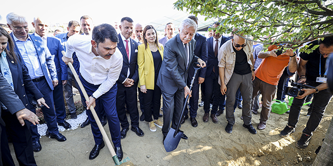 Silivri Millet Bahçesi'nde ilk fidanlar dikildi