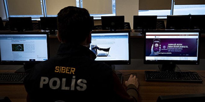 Sanal bahis çetesine baskın: 1 milyar lira para trafiği