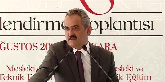 'Eğitim sisteminde sorunları açanların akıl vermelerine ihtiyacımız yok'