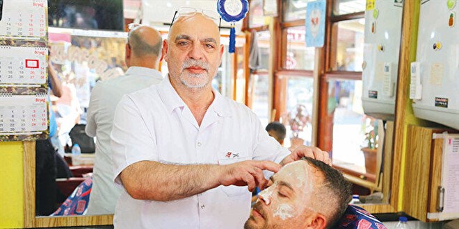 Saç sakal traşı için de Edirne: Pişmiş balık bile götürüyorlar