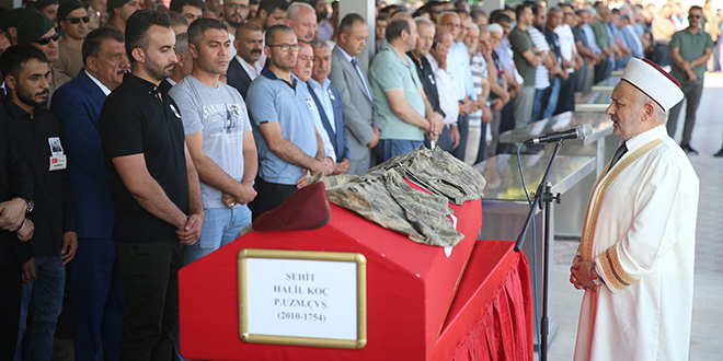 Şehit Uzman Çavuş Halil Koç, son yolculuğuna uğurlandı