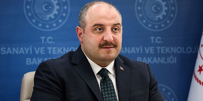 Bakan Varank: Büyükelçilerimizin TOGG'u kullanması taraftarıyım