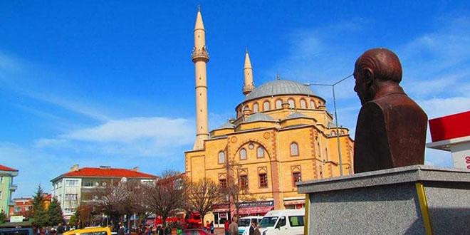 Kırşehir'de Neşet Ertaş'ın heykeline saygısızlık