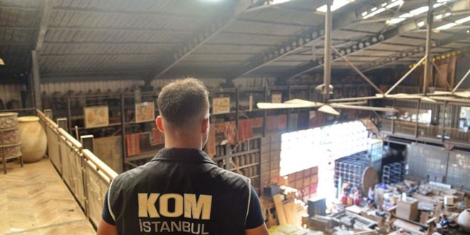 Beykoz'da ele geçirilen tarihi eserlerle ilgili uzmanların incelemeleri sürüyor