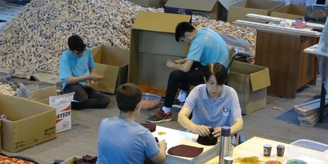 Öğrencilerin ürettiği 25 bin adet ahşap oyuncak, MEB'e gönderildi
