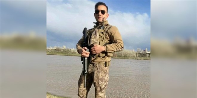 Özel Harekat Polisi merdivenden düşerek hayatını kaybetti