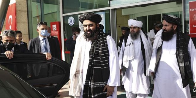 Taliban, ynetiminin 1. yln kutlad