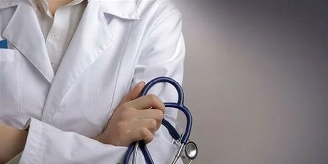 İntern doktorlara 'asgari ücret' ödemesi ne zaman uygulanacak?