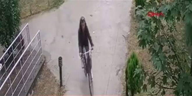Vitessiz bisikleti bırakarak, vitesli bisikleti çaldı