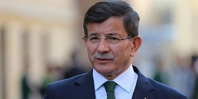Davutoğlu, partisinin Düzensiz Göç Raporu'nu paylaştı