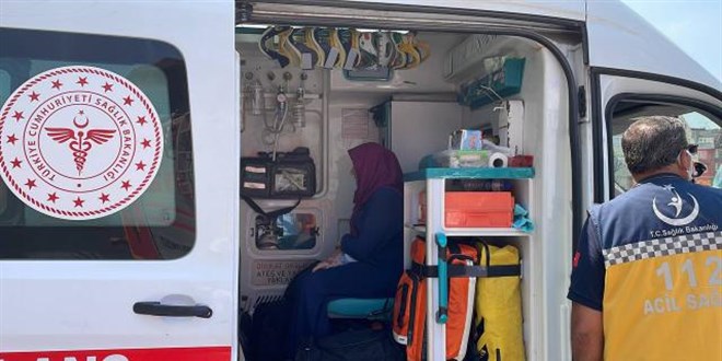 Hamamda fenalaşan 7 kadın zehirlenme şüphesiyle hastaneye kaldırıldı