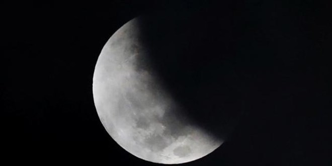 NASA'nın Lucy görevi yeni bir Ay keşfetti