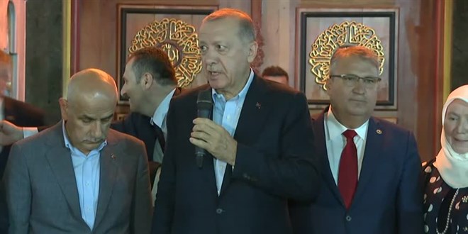 Cumhurbaşkanı Erdoğan, Saruhan Bey Camisi'nin açılışını yaptı