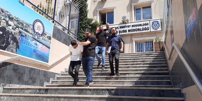 Bankadaki telaşlı tavrı emekli öğretmeni kurtardı