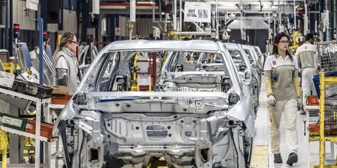 Ford, k�resel �apta 3 bin ki�iyi i�ten ��karacak