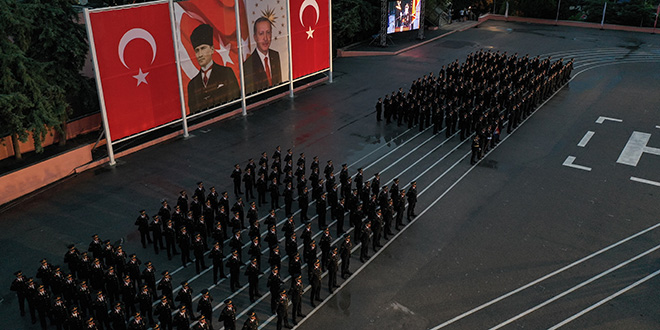 Jandarma ve Sahil Güvenlik Akademisi'nden 3 bin 700 öğrenci mezun oldu