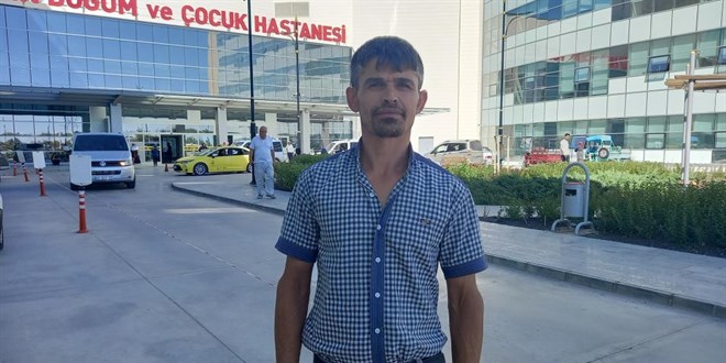 Sokak köpeklerinin saldırısına uğrayan çocuk yoğun bakımda
