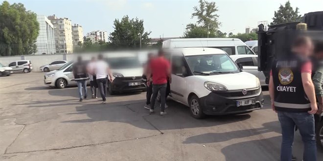 Adana'da polise ate almasyla ilgili yakalanan 3 zanldan biri tutukland